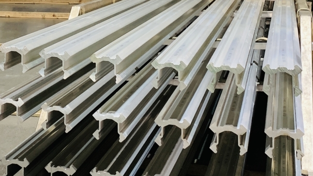 Delivered custom aluminum beams for European clients, supporting rapid development from design to mass production.